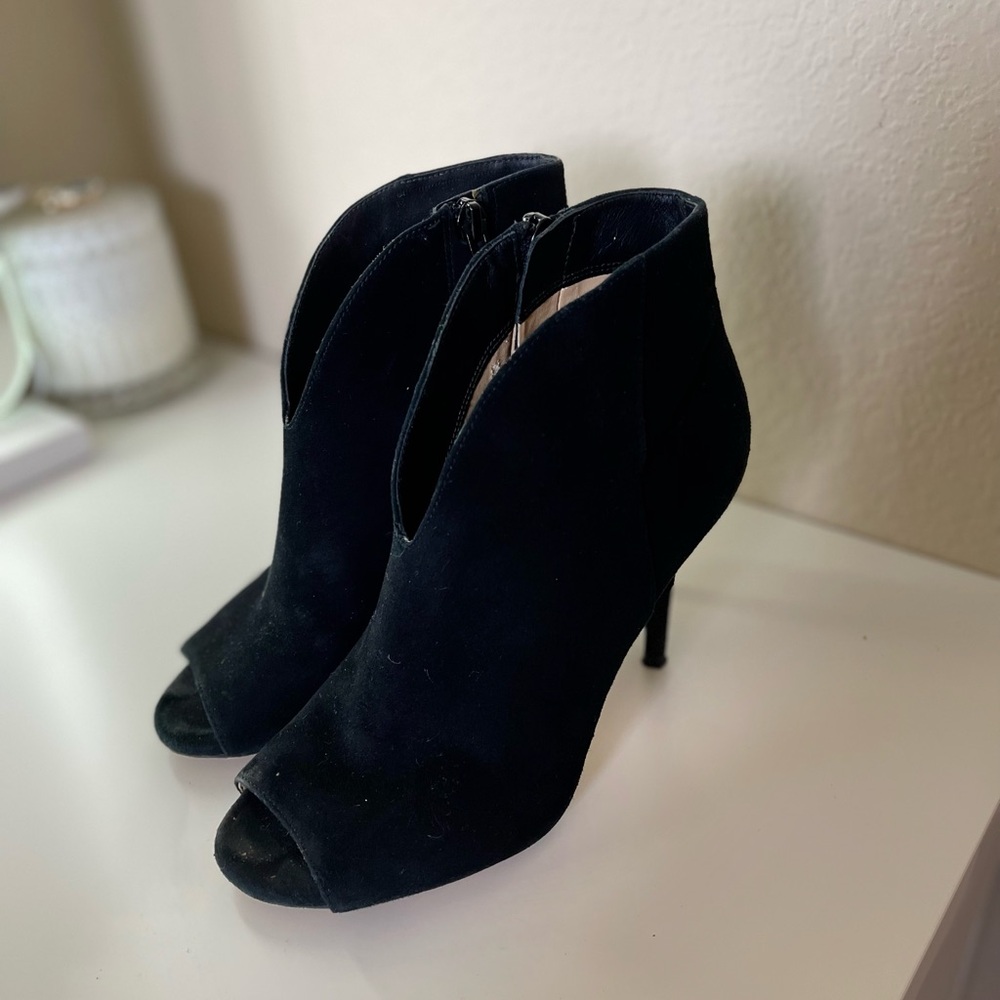 MK Women's Ankle Boots - Picture 4 of 4